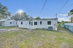 2100 Service Rd, Opa-Locka, FL 33054 - Photo 19