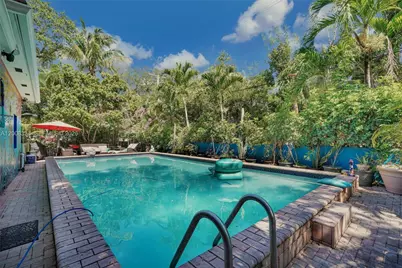 9325 NE 5th Ave, Miami Shores, FL 33138 - Photo 1