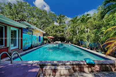 9325 NE 5th Ave, Miami Shores, FL 33138 - Photo 7