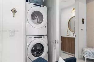 17550 Collins Ave, Sunny Isles Beach, FL 33160 - Photo 11