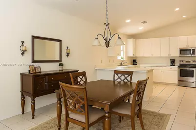 161 SE 22nd Ter, Homestead, FL 33033 - Photo 11