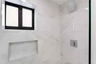 851 W 35th St, Hialeah, FL 33012 - Photo 19