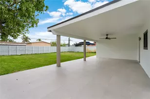 851 W 35th St, Hialeah, FL 33012 - Photo 25