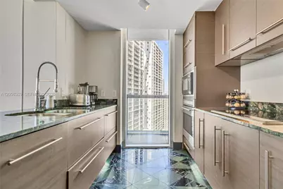 485 Brickell Ave #2508, Miami, FL 33131 - Photo 13