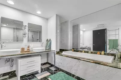 485 Brickell Ave #2508, Miami, FL 33131 - Photo 29