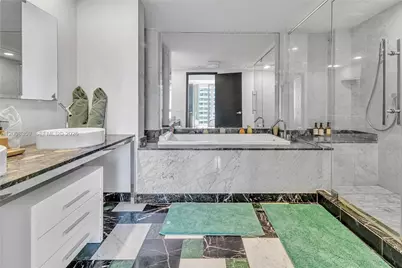 485 Brickell Ave #2508, Miami, FL 33131 - Photo 17