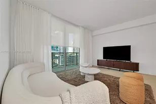 77 SE 5, Miami, FL 33131 - Photo 9