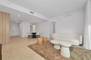 77 SE 5, Miami, FL 33131 - Photo 9