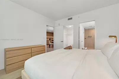 77 SE 5 #1906, Miami, FL 33131 - Photo 13