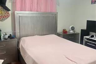 12377 NW 97th Pl, Hialeah Gardens, FL 33018 - Photo 11