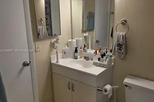 9943 Nob Hill Pl, Sunrise, FL 33351 - Photo 3
