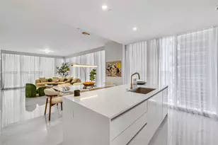 700 NE 24th St, Miami, FL 33137 - Photo 9