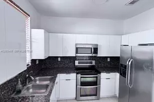 11643 NW 78th St, Doral, FL 33178 - Photo 5