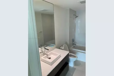 1100 S Miami Ave #3705, Miami, FL 33130 - Photo 19