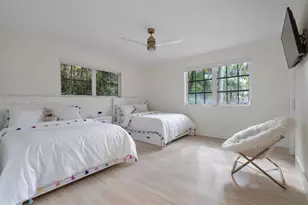 1099 NE 97th St, Miami Shores, FL 33138 - Photo 27