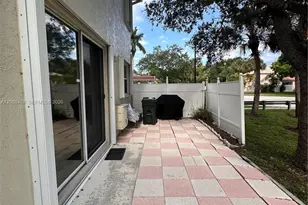 4852 NW 19th St, Coconut Creek, FL 33063 - Photo 9