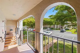 145 Lake Nancy Ln, West Palm Beach, FL 33411 - Photo 5