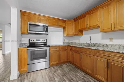 145 Lake Nancy Ln #230, West Palm Beach, FL 33411 - Photo 9