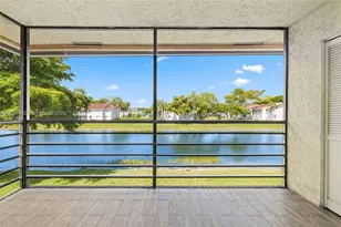 145 Lake Nancy Ln, West Palm Beach, FL 33411 - Photo 15