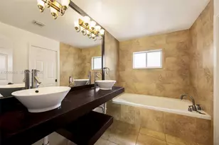 10233 NW 52nd Ln, Doral, FL 33178 - Photo 13