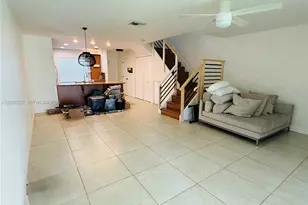 117 NW 106th Ave, Pembroke Pines, FL 33026 - Photo 9