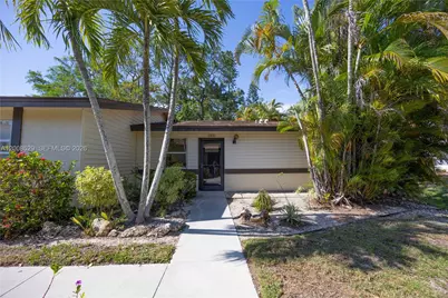 1031 Pine Isle Ln #1031, Naples, FL 34112 - Photo 3