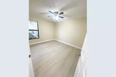 1522 Lake Crystal Dr #C, West Palm Beach, FL 33411 - Photo 9