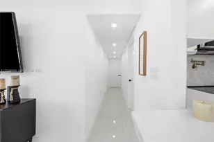 10860 SW 40th Terrace, Miami, FL 33165 - Photo 11