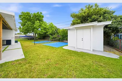 10860 SW 40th Ter, Miami, FL 33165 - Photo 27