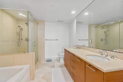 50 Biscayne Blvd #5402, Miami, FL 33132 - Photo 31