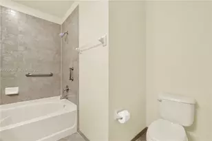 11501 NW 89th St, Doral, FL 33178 - Photo 35