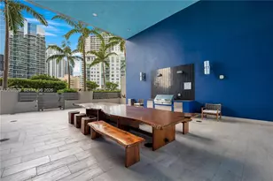 1300 Brickell Bay Dr, Miami, FL 33131 - Photo 31