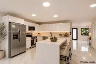 152 NW 18th St, Homestead, FL 33030 - Photo 7