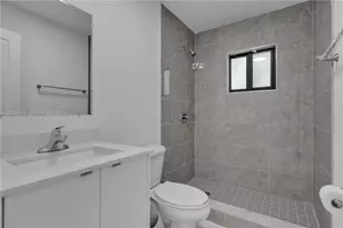 152 NW 18th St, Homestead, FL 33030 - Photo 17