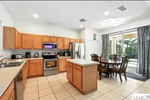 8520 Sunrise Key Dr, Kissimmee, FL 34747 - Photo 5