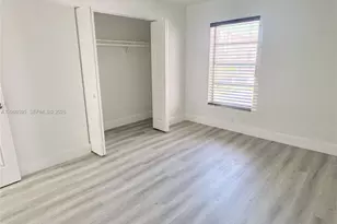 6095 W 18th Ave, Hialeah, FL 33012 - Photo 17