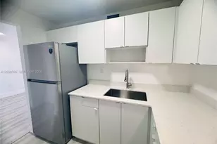 6095 W 18th Ave, Hialeah, FL 33012 - Photo 7