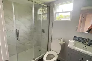 22 NW 14th Ave, Dania Beach, FL 33004 - Photo 11