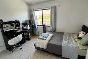 5580 W 26th Ct, Hialeah, FL 33016 - Photo 9