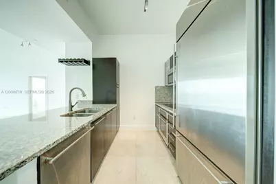 950 Brickell Bay Dr #4805, Miami, FL 33131 - Photo 7