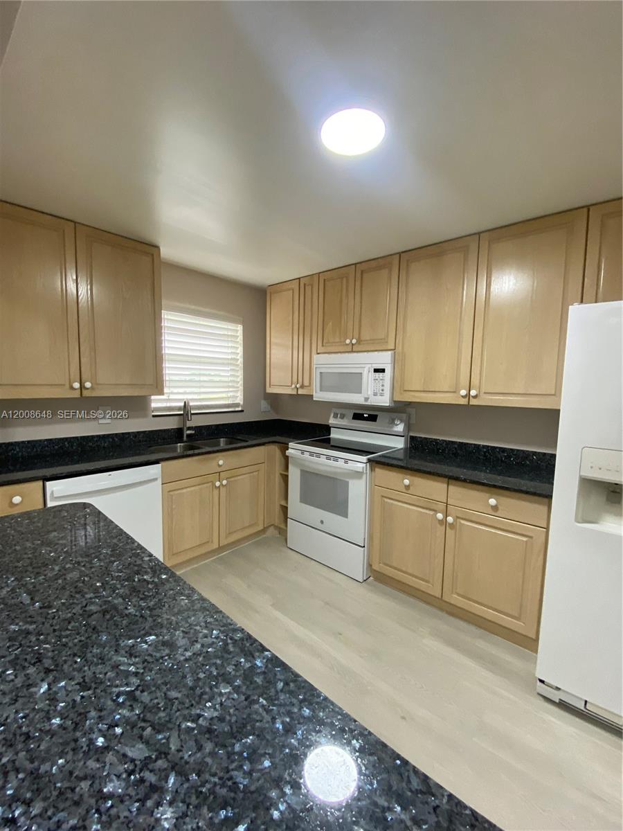 605 S State Rd 7 #3F - 605 S State Rd 7 #3F, Margate, FL 33068 Luxury Property | Jose Angel Pina
