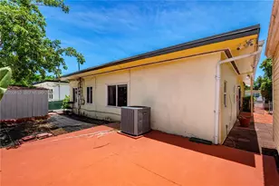 259 NE 111th St, Miami, FL 33161 - Photo 13