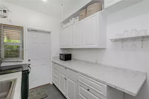259 NE 111th St, Miami, FL 33161 - Photo 3