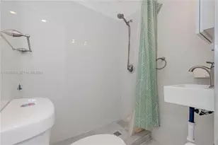 259 NE 111th St, Miami, FL 33161 - Photo 5