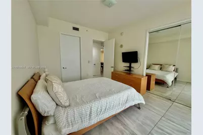 18101 Collins Ave #4302, Sunny Isles Beach, FL 33160 - Photo 13