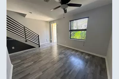 3211 SE 6th St, Homestead, FL 33033 - Photo 5