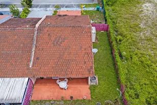 8800 NW 118th St, Hialeah Gardens, FL 33018 - Photo 19