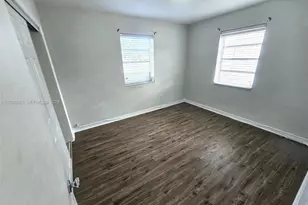 10790 SW 46th St, Miami, FL 33165 - Photo 11