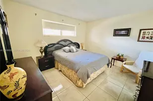 9820 S Hollybrook Lake Dr, Pembroke Pines, FL 33025 - Photo 7