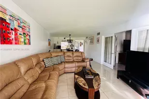 9820 S Hollybrook Lake Dr, Pembroke Pines, FL 33025 - Photo 17
